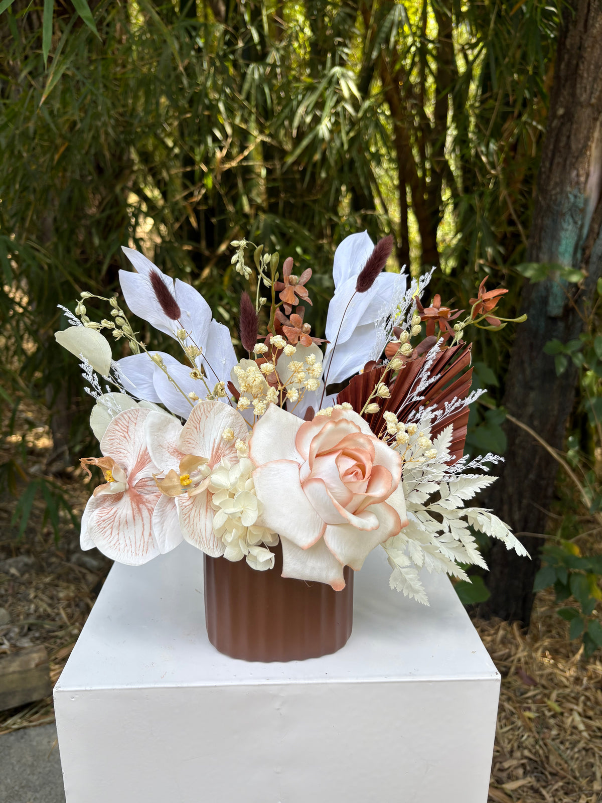 VASE 9